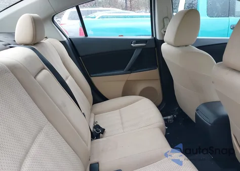 2010 Mazda 3 I z USA, uszkodzony, nr VIN JM1BL1SF3A1192548